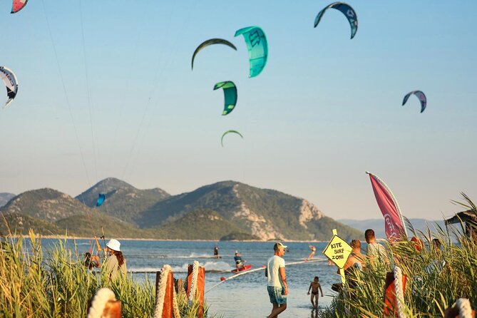 Exhilarating One Day Kitesurfing Tour * All Level Classes! - Key Points