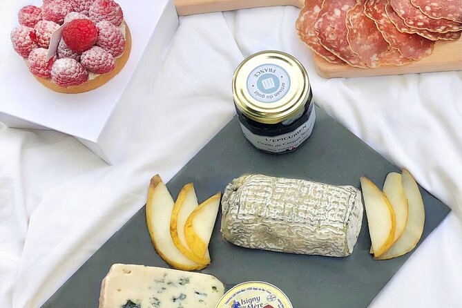 Experience a Decadent French Picnic with Wine Pairing in Paris - Meeting Point and Logistics