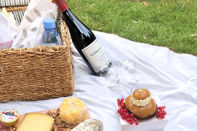 Experience a Decadent French Picnic with Wine Pairing in Paris - The Only Review Highlights: Lakeside Serenity
