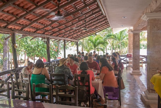 Experience Chichén Itzá: Full Day Tour with Cenote & Valladolid - Relaxing and Refreshing at Cenote Maya Park