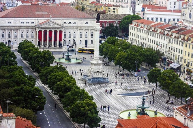 Experience Historical Lisbon City Tour with Live Guide - Lisbon’s Iconic Praça do Comércio
