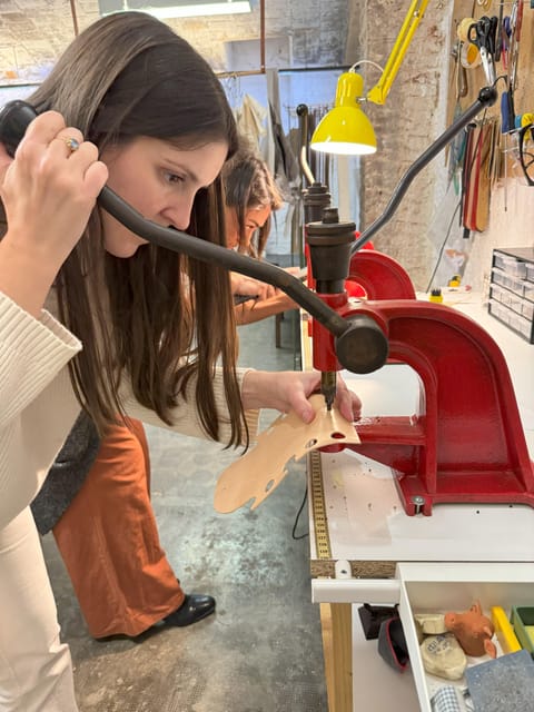 Experience in Leather Goods Workshop- Leather Accessory - Frequently Asked Questions