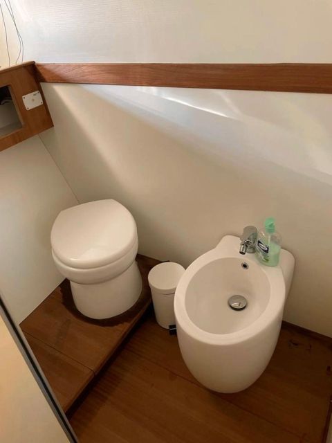 Experience Luxury at sea: Rent your yacht - The Experience Provider: Cantieri Posillipo