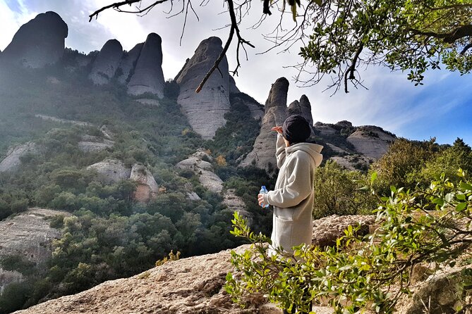 Experience Montserrat: Private Tour for Families with Pick-Up - Visiting the Montserrat Basilica and the Black Madonna