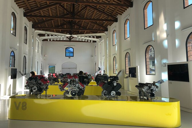 Experience PLUS program - The Ferrari Test Drive: An Adrenaline-Packed 20 Minutes