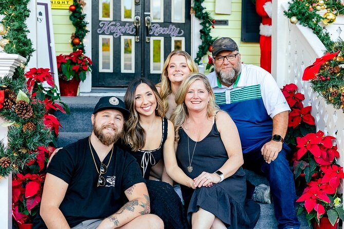 Experience Private Family photoshoot on Newport Beach - The Photographer: Julia Roy’s Expertise and Approach