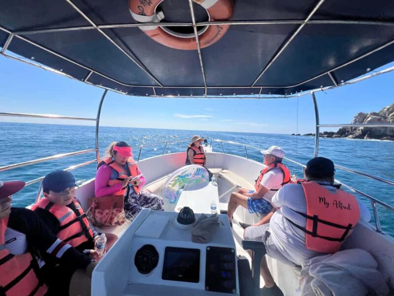 Experience the bays of Huatulco with a visit to Chachacual Beach - Best Suited For: Nature, Culture, and Relaxation Enthusiasts