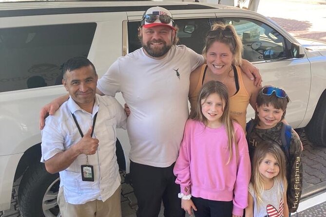 Experience the Travel Experience with Us - Vehicles and Amenities for a Relaxing Ride