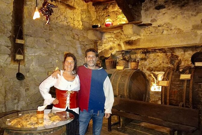 Experience with traditional winery tasting serrana s.XVI - Discover the Historic Walls of San Martin del Castañars Medieval Winery