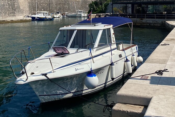 Experience Zadar Archipelago with private Antares sailing tour - Logistics: Meeting Point and Tour Group Size