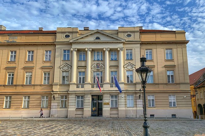 Experience Zagreb with a local - Private walking tour - Walking Through Opatovina Park and the Walls of Kaptol