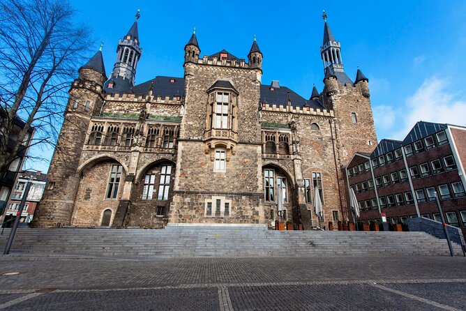 Explore Aachen in 60 minutes with a Local - Marveling at a UNESCO World Heritage Site