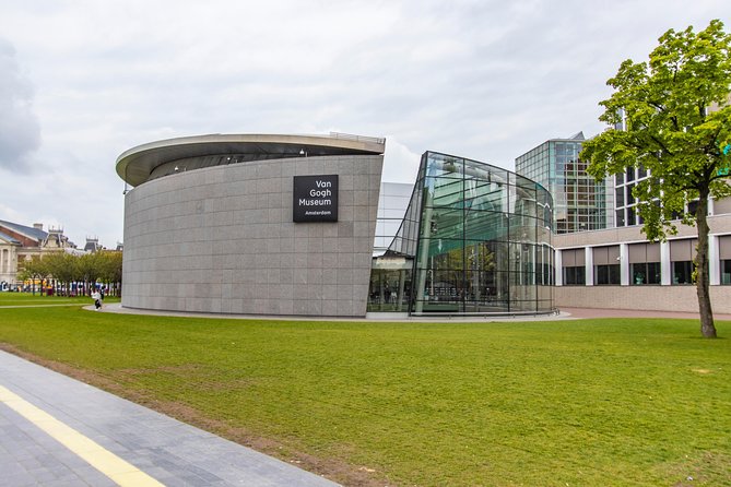 Explore Amsterdams Art and Culture with a Local - The Tours Pacing and Accessibility