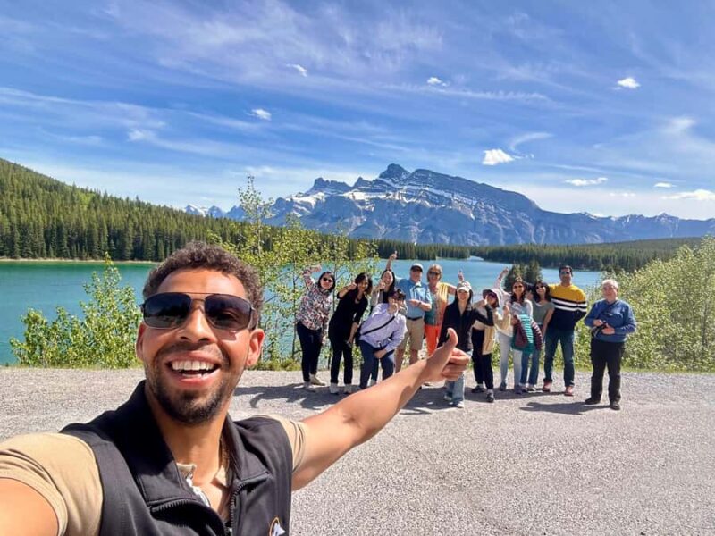 Explore Banff National Park & Lake Louise Day Trip - The Role of the Guides and Transportation