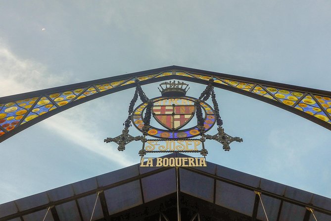 Explore Barcelona in 90 minutes with a Local - Logistics and Practical Details