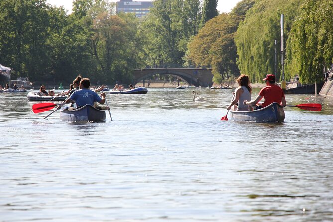 Explore Berlin by canoe - The Route Through Residential and Nightlife Areas