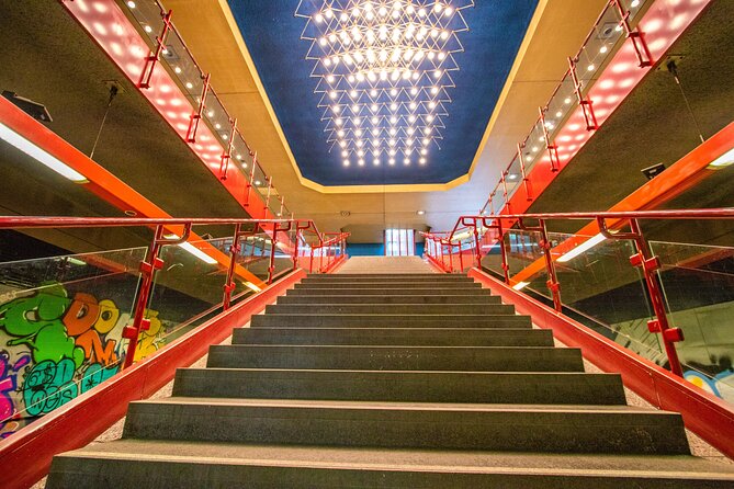 Explore Colognes best Street Art Quarter - Lessingstraße: Celebrating Graffiti and Playfulness