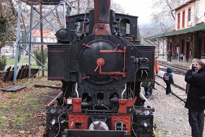 Explore Corinth & Mythical Cave of Lakes, Ride Cog Rail Plus Meal - Climbing Acrocorinth: The Fortress Overlooking the Area