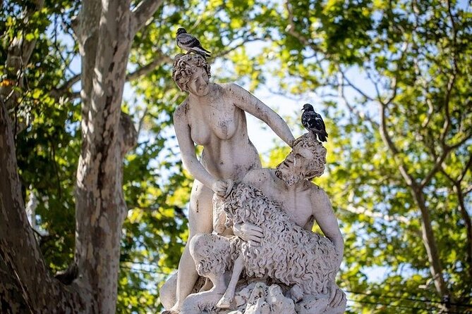 Explore Dubrovnik Old Town Walking Tour - Visiting the Dubrovnik Cathedral on Stradun