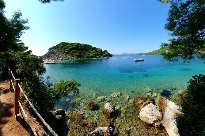 Explore Elaphiti islands by Private trip with Ferretti mini yacht - Logistics and Meeting Points in Dubrovnik