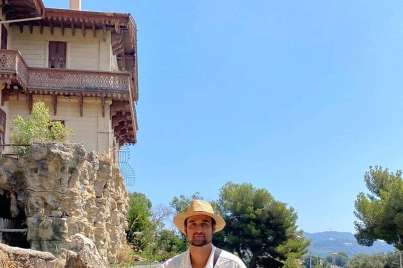 Explore Èze and the Côte dAzur in a Renault Mégane E-Tech" - Eco-Conscious Travel in a Modern Electric Vehicle