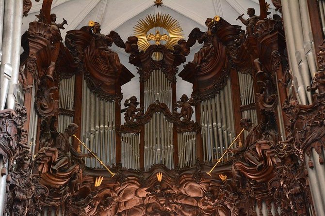 Explore Gdask: 6-Hour Private Guided Tour of Key Highlights - Transport and Meeting Details for a Smooth Experience