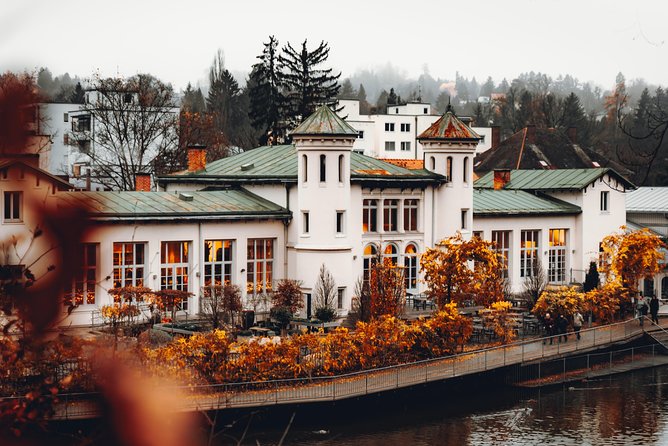 Explore Graz in 60 minutes with a Local - Exploring the Landeszeughaus: The Largest Historic Armory