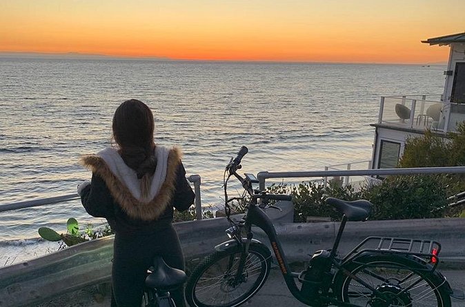 Explore Hidden Streets of Laguna Beach via Electric Bike Tour - Practicalities: Meeting Point and Group Size