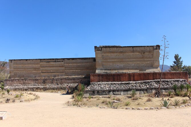Explore Hierve el Agua, Mitla, Tule, Textile and Mezcal for a day - Discovering Oaxaca’s Textile Traditions