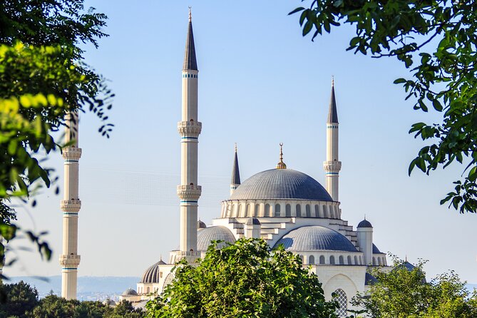 Explore Istanbul Asian Continent - Relaxing in Otagtepe Park and Taking Scenic Photos