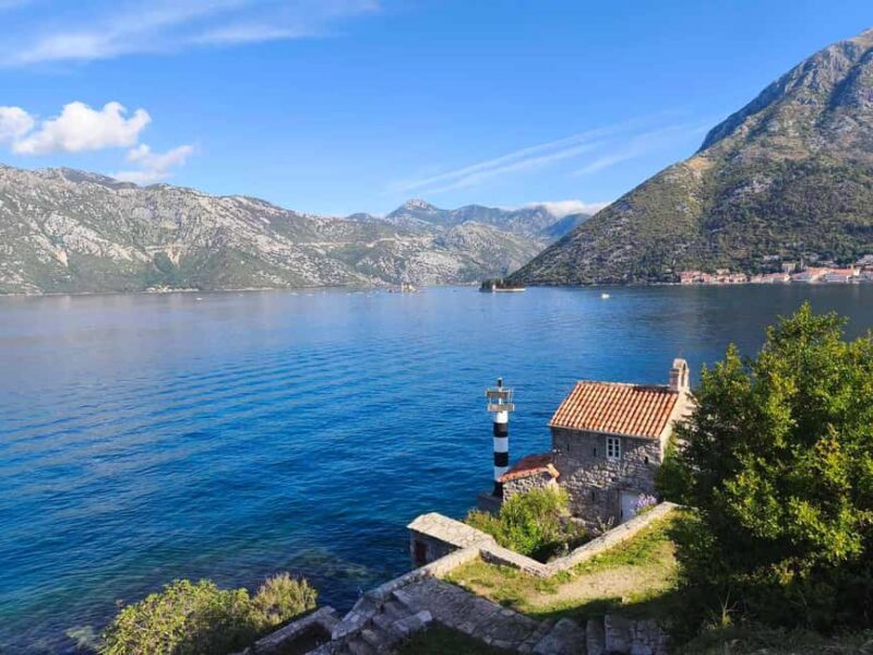 Explore Kotor: Old Town Walk & Bay Coast Bike Tour - Detailed Itinerary Breakdown