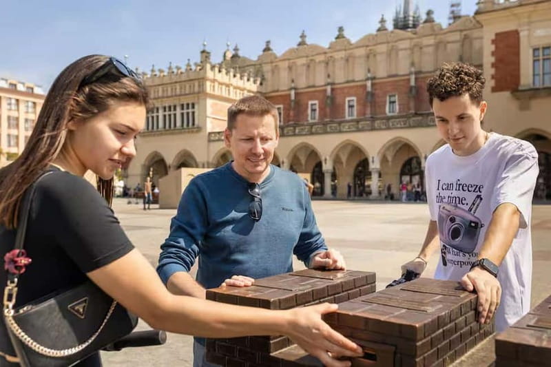 Explore Krakow Old Town - Exploring Krakow Old Town in Two Hours