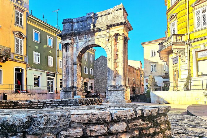 Explore layers of Pula's History in German or English - Key Points