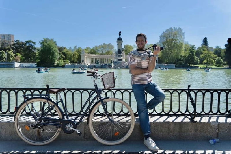 Explore Madrid by bike taking photos with Benja - The Art and History of Madrid’s Top Museums and Landmarks