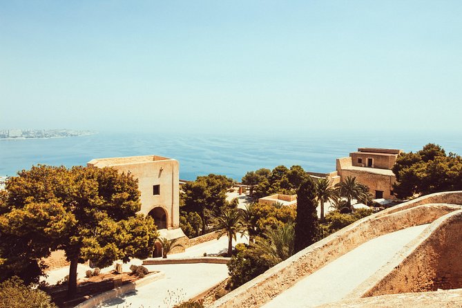 Explore Malaga in 60 minutes with a Local - Visiting Malaga Cathedral’s Architectural Grandeur