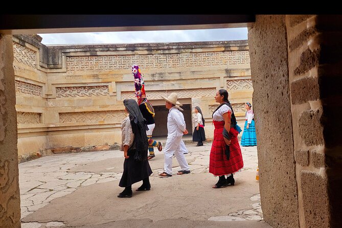 Explore Mitla by Bike. Archaeology, Caves and Rock Art - What sets this tour apart from others in Oaxaca