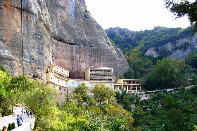 Explore nature & history in Kalavryta - Timing and Pacing of the Tour