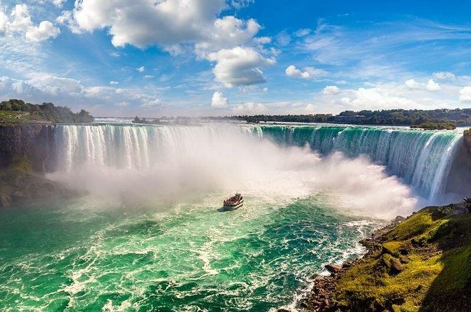 Explore Niagara Falls with Private Scavenger Hunt Tour - Photo Challenges and Fun Activities