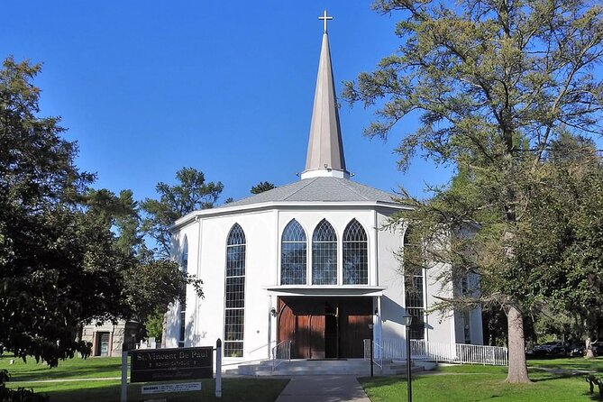 Explore Old Town Niagara-on-the-Lake: A Self-Guided Walking Tour - Voices of Freedom Park: Underground Railroad Stories