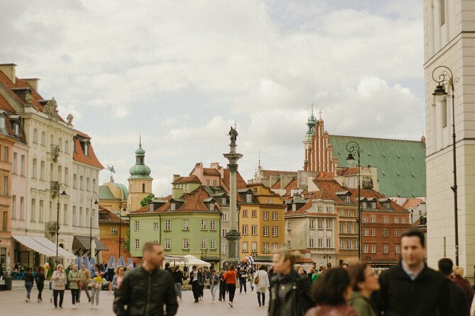 Explore Old town Warsaw with student of Art: Private Tour - Visiting the University of Warsaw Library and Artistic Education