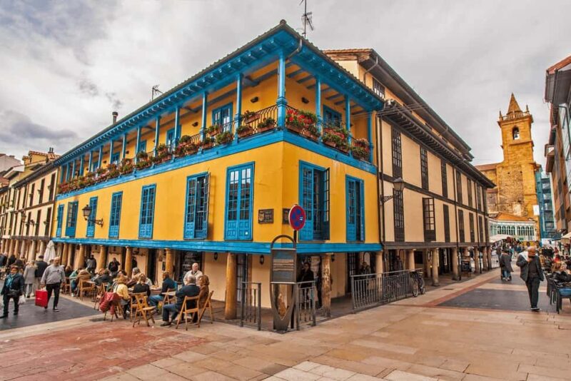 Explore Oviedo's historic center - Key Points
