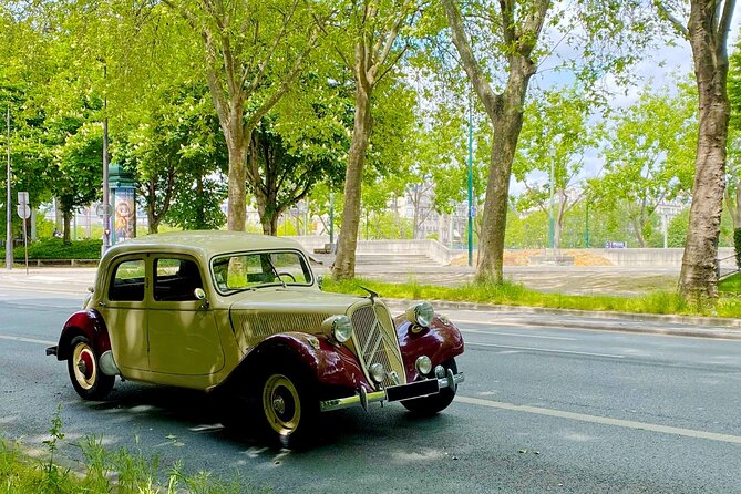 Explore Paris in 3 Hours: Authentic 2CV or Traction Tour - Key Points