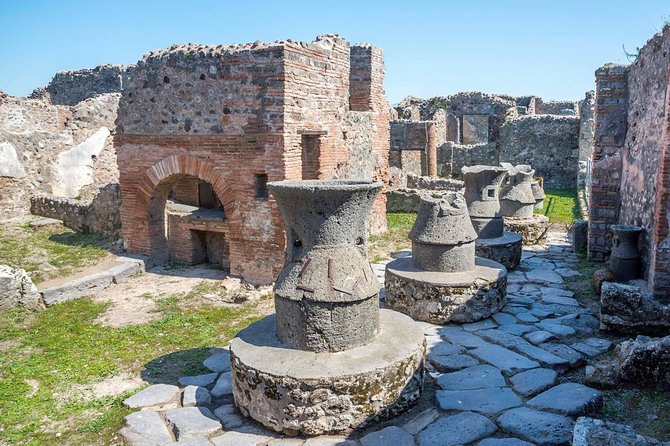 Explore Pompei Ruins with your Private Archaeologist - Comparisons with Similar Tours