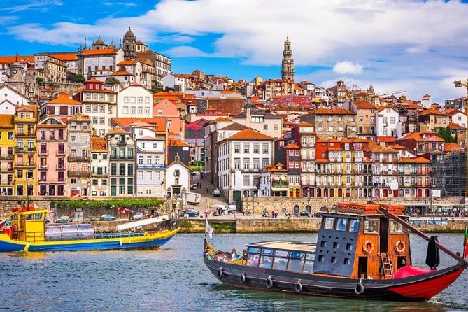 Explore Porto & Aveiro within Riverboat Cruises - Private Full Day Tour from Lisbon with Lunch - Logistics and Comfort on the Private Minivan