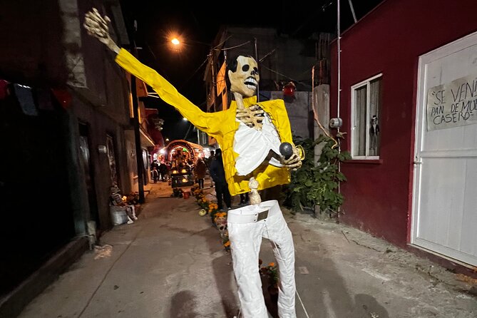 Explore San Andres Mixquic Day of the Dead Tour - Practical Details: Group Size, Duration, and Weather Considerations