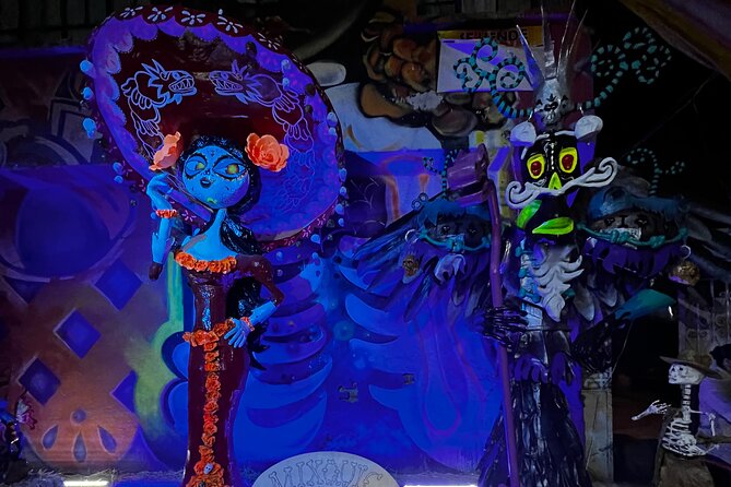 Explore San Andres Mixquic Day of the Dead Tour - Sampling Local Food and Enjoying the Festive Atmosphere