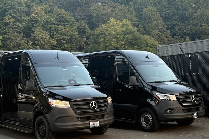 Explore Seattle in 4 Hours : Exclusive SUV Tour - Kerry Park for Breathtaking City Views