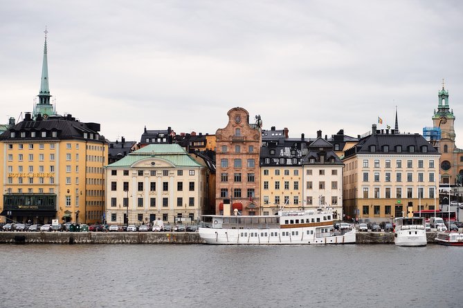 Explore Stockholm in 60 minutes with a Local - Explore Stockholm in 60 Minutes with a Local: A Compact City Tour