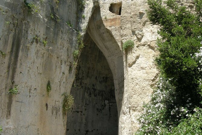 Explore Syracuse and its Archaeological Park from Taormina - Key Points