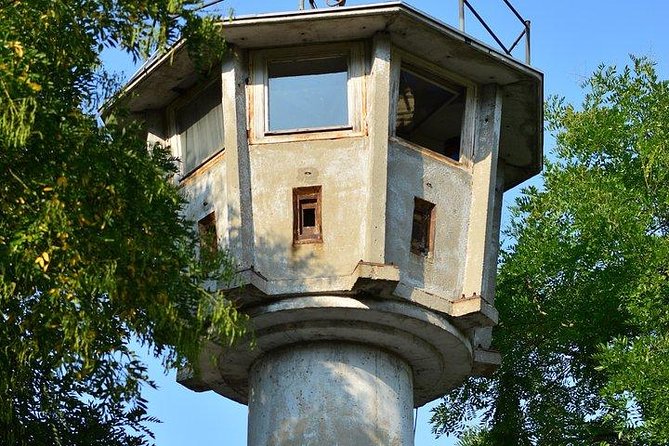 Explore The Berlin Wall: Cold War Berlin and Behind the Berlin Wall - The Expertise of the Guides